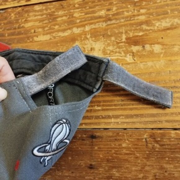 Miami Heat Hardwood Classics New Era 9Forty Cap Hat Heathered Gray Red Snapback - Picture 4 of 7